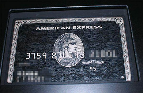 真是醉了：男子银行卡丢失3万元被取光，密码写卡背面
